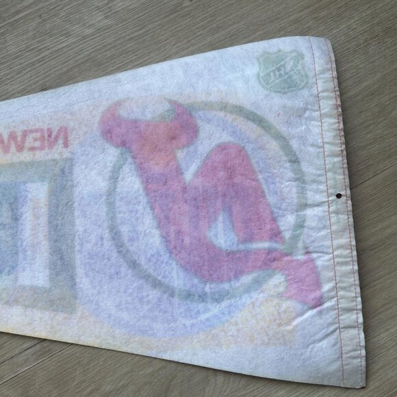 Early 1980'S New Jersey Devils NHL Hockey Pennant Flag - Picture 7 of 10